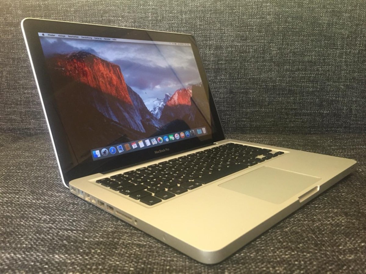 Apple-MacBook-Pro-4b748b0a.jpg
