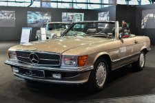 Retro_Classic_Mercedes_Benz R107_850_3316.jpg