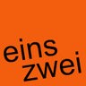 einszwei